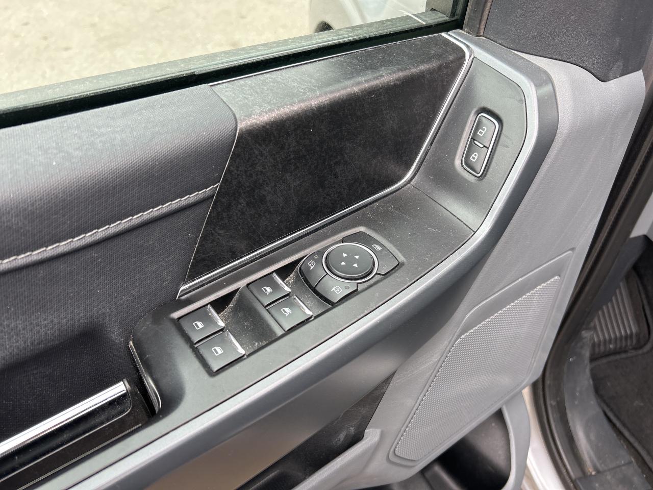 2022 Ford F-150 XLT   4X4  CREW  ** NAVIGATION ** Photo