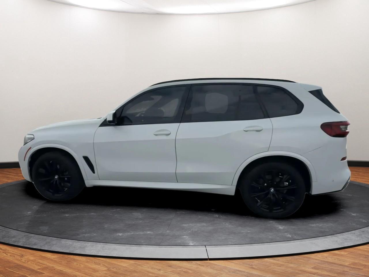 2022 BMW X5 xDrive40i Photo4