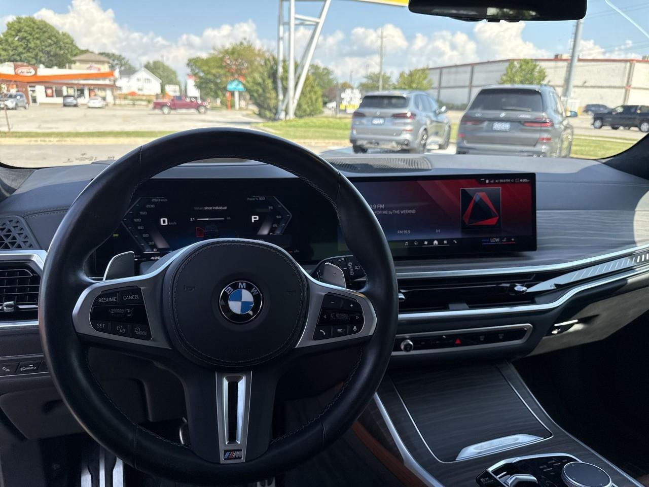 2024 BMW X7 M60i xDrive Photo