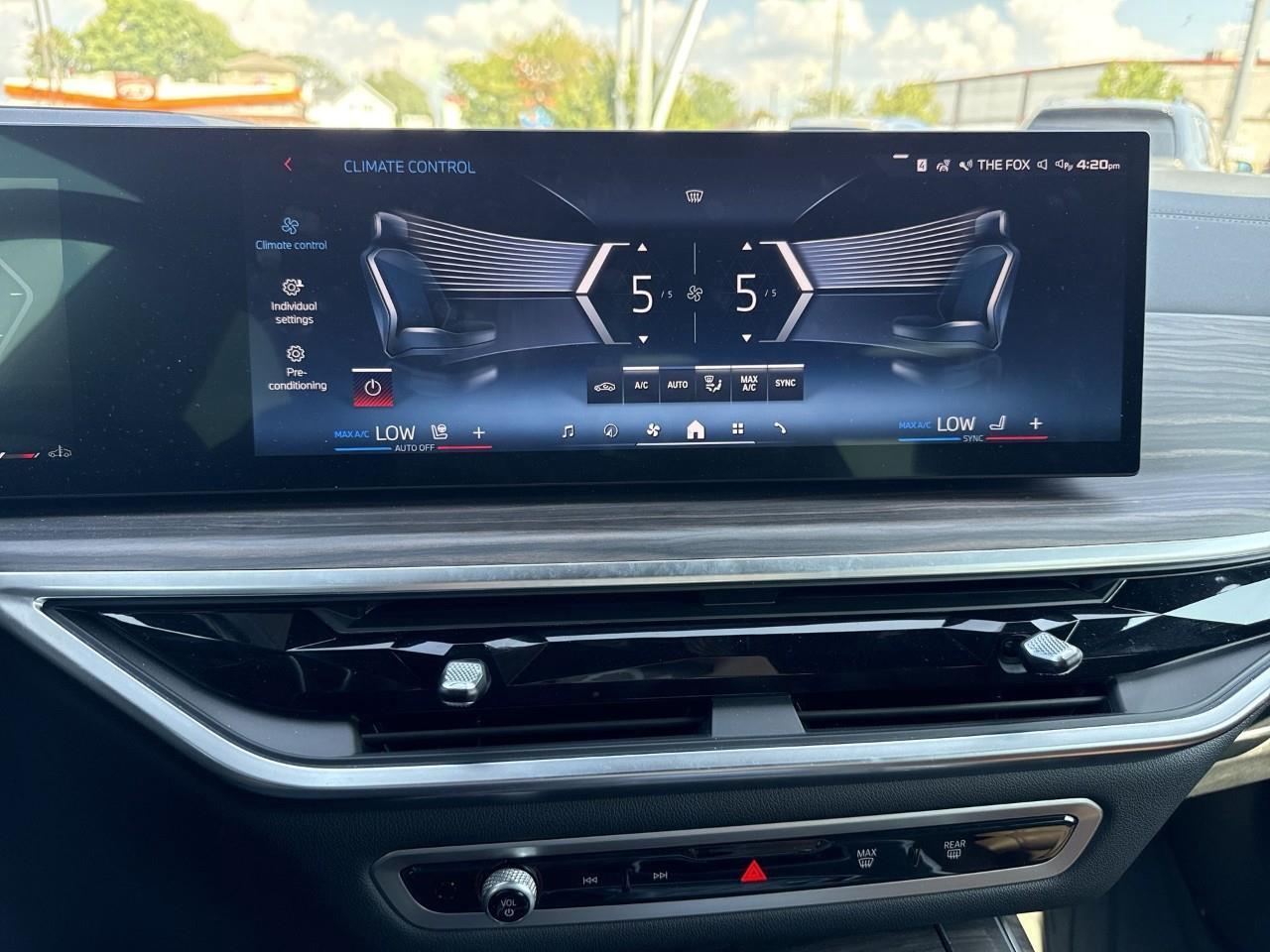 2024 BMW X7 M60i xDrive Photo