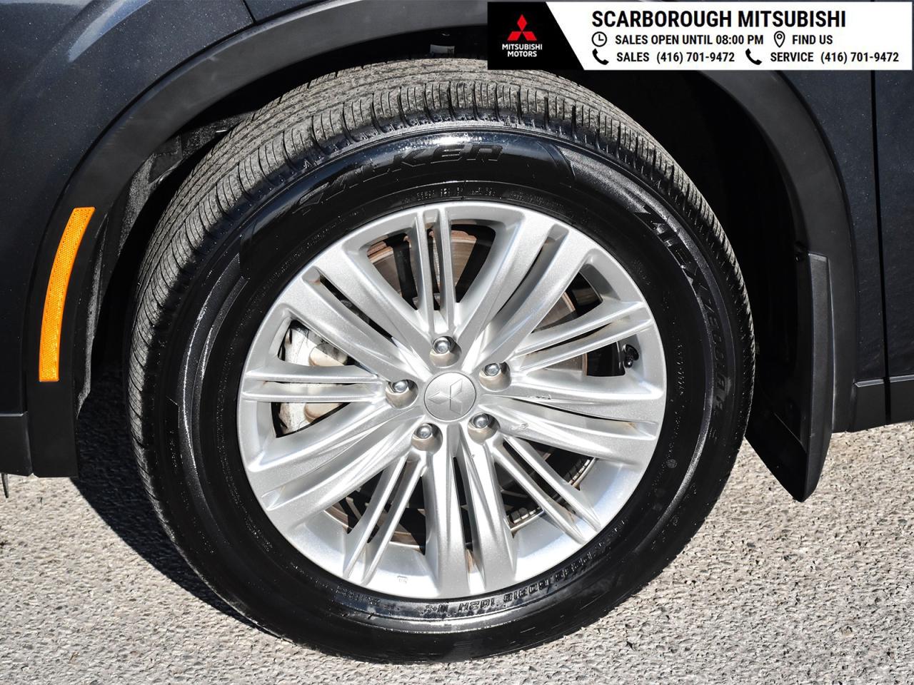 2024 Mitsubishi Outlander ES   4WD   Apple Carplay  Rear camera Photo