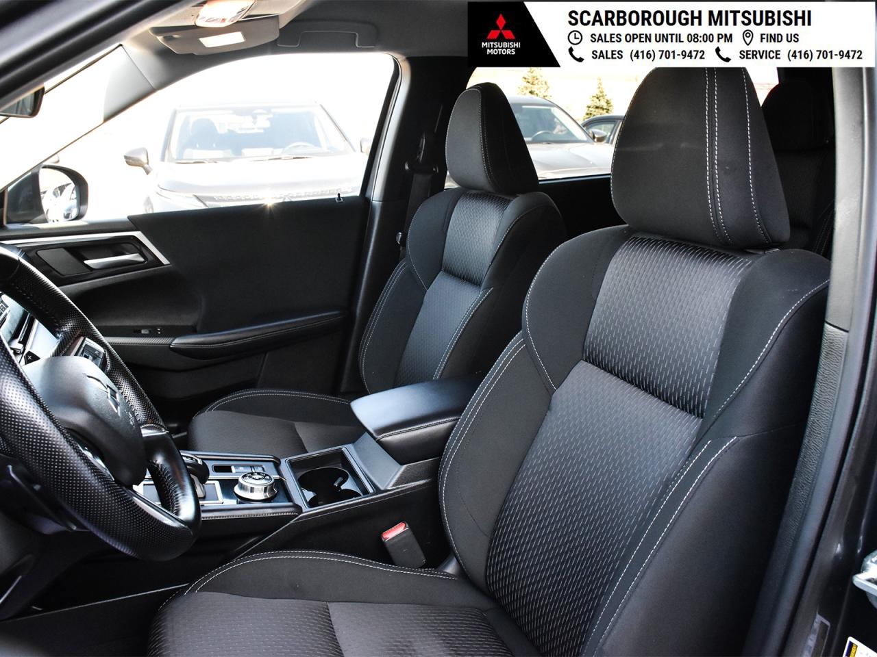 2024 Mitsubishi Outlander ES   4WD   Apple Carplay  Rear camera Photo