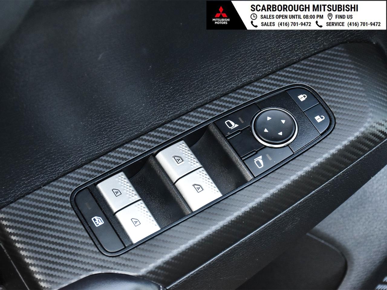 2024 Mitsubishi Outlander ES   4WD   Apple Carplay  Rear camera Photo