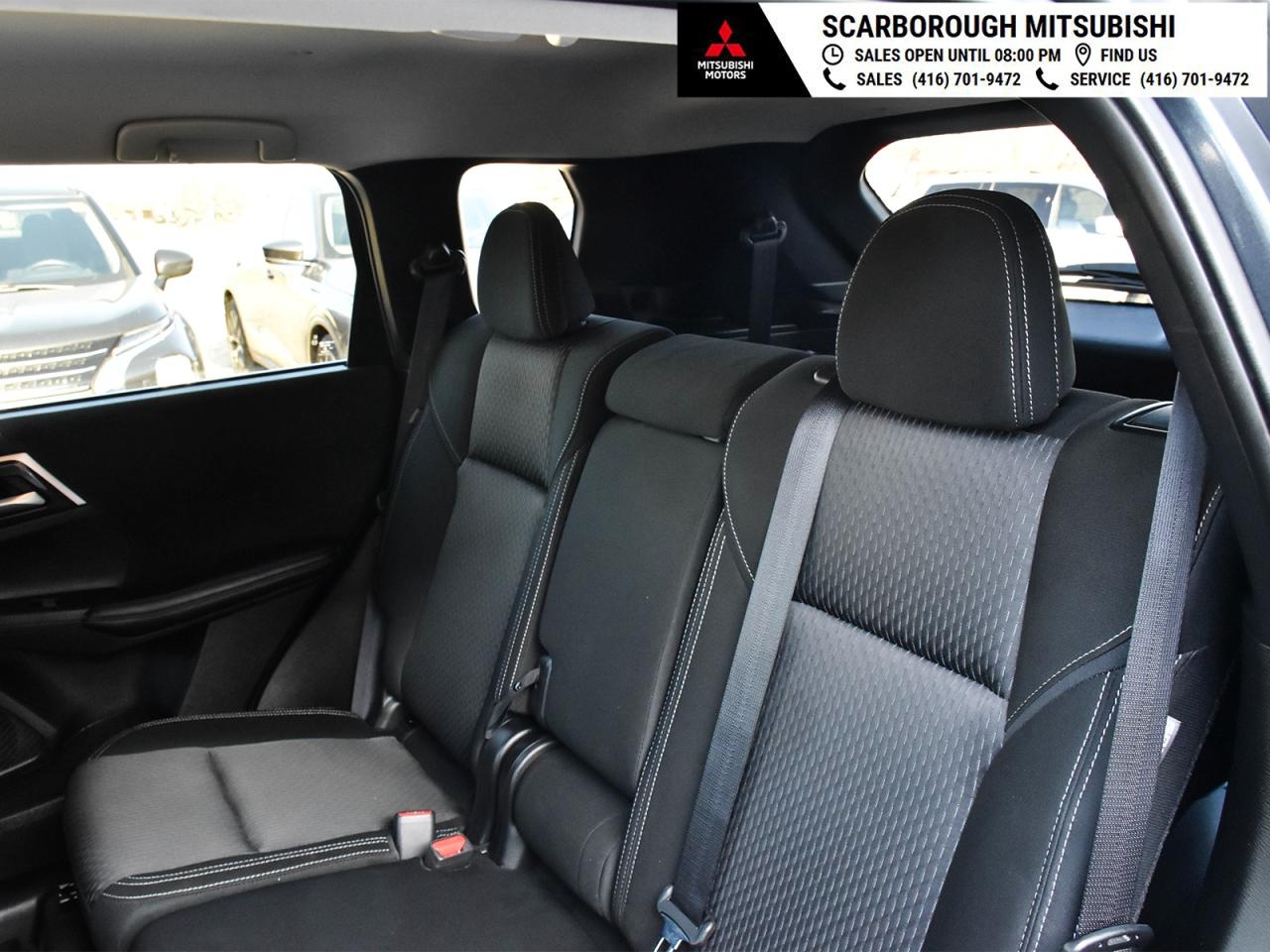 2024 Mitsubishi Outlander ES   4WD   Apple Carplay  Rear camera Photo