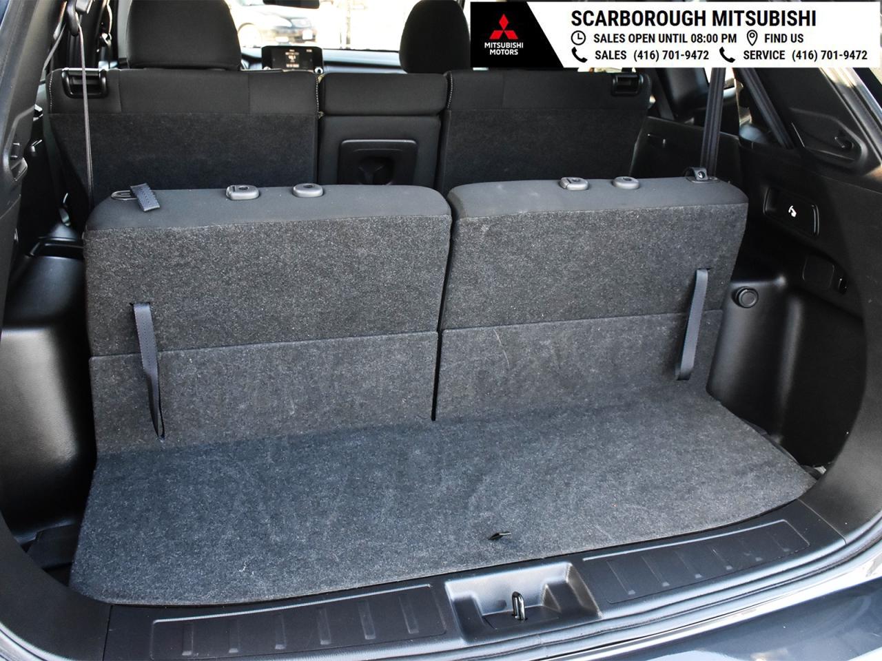 2024 Mitsubishi Outlander ES   4WD   Apple Carplay  Rear camera Photo