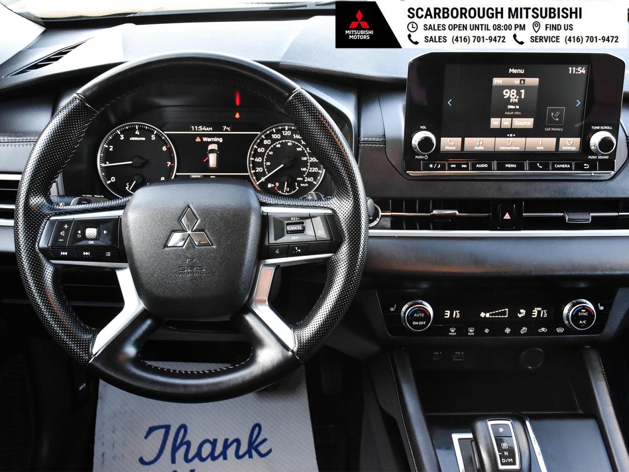 2024 Mitsubishi Outlander ES   4WD   Apple Carplay  Rear camera Photo