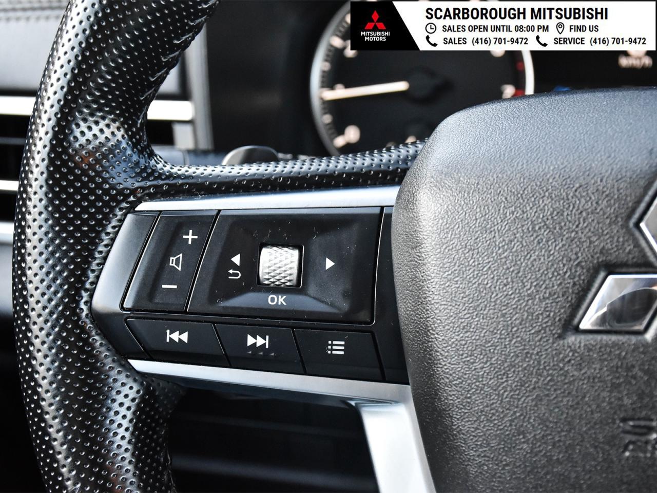 2024 Mitsubishi Outlander ES   4WD   Apple Carplay  Rear camera Photo