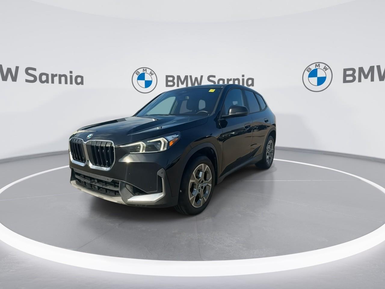 2023 BMW X1 xDrive28i Photo3