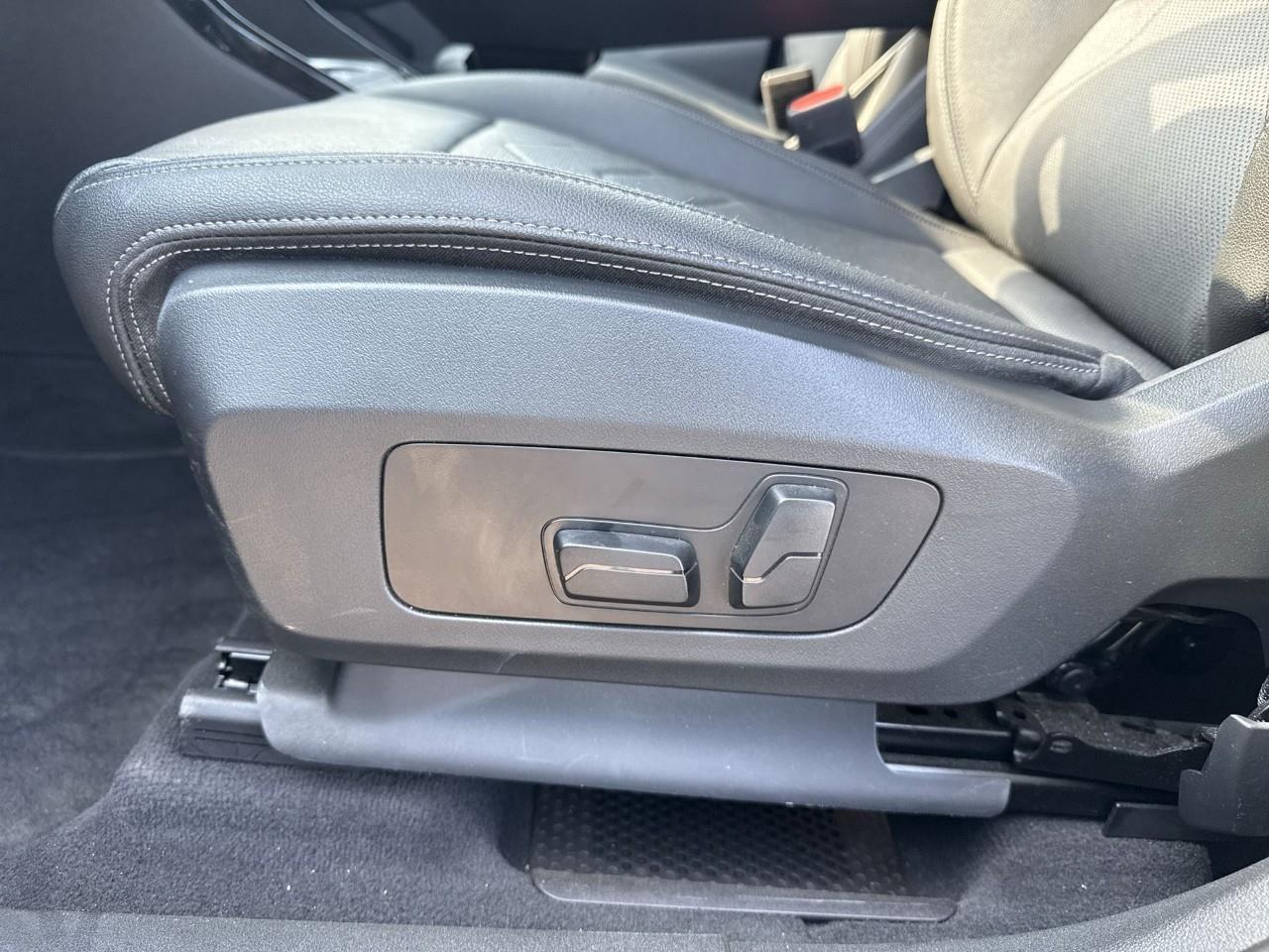 2023 BMW X1 xDrive28i Photo