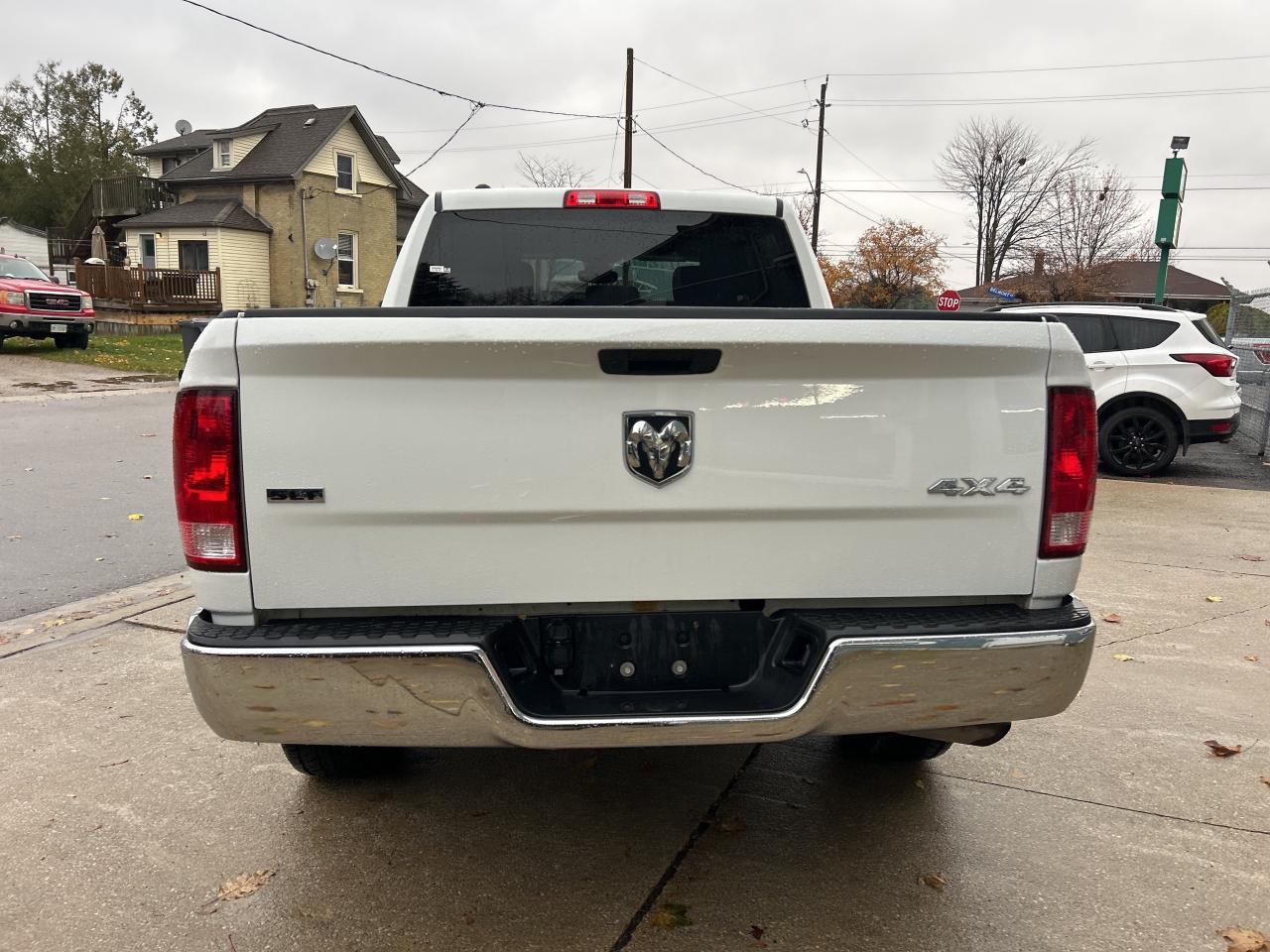 2022 RAM 1500 Classic SLT  CREW   V8   4X4 Photo