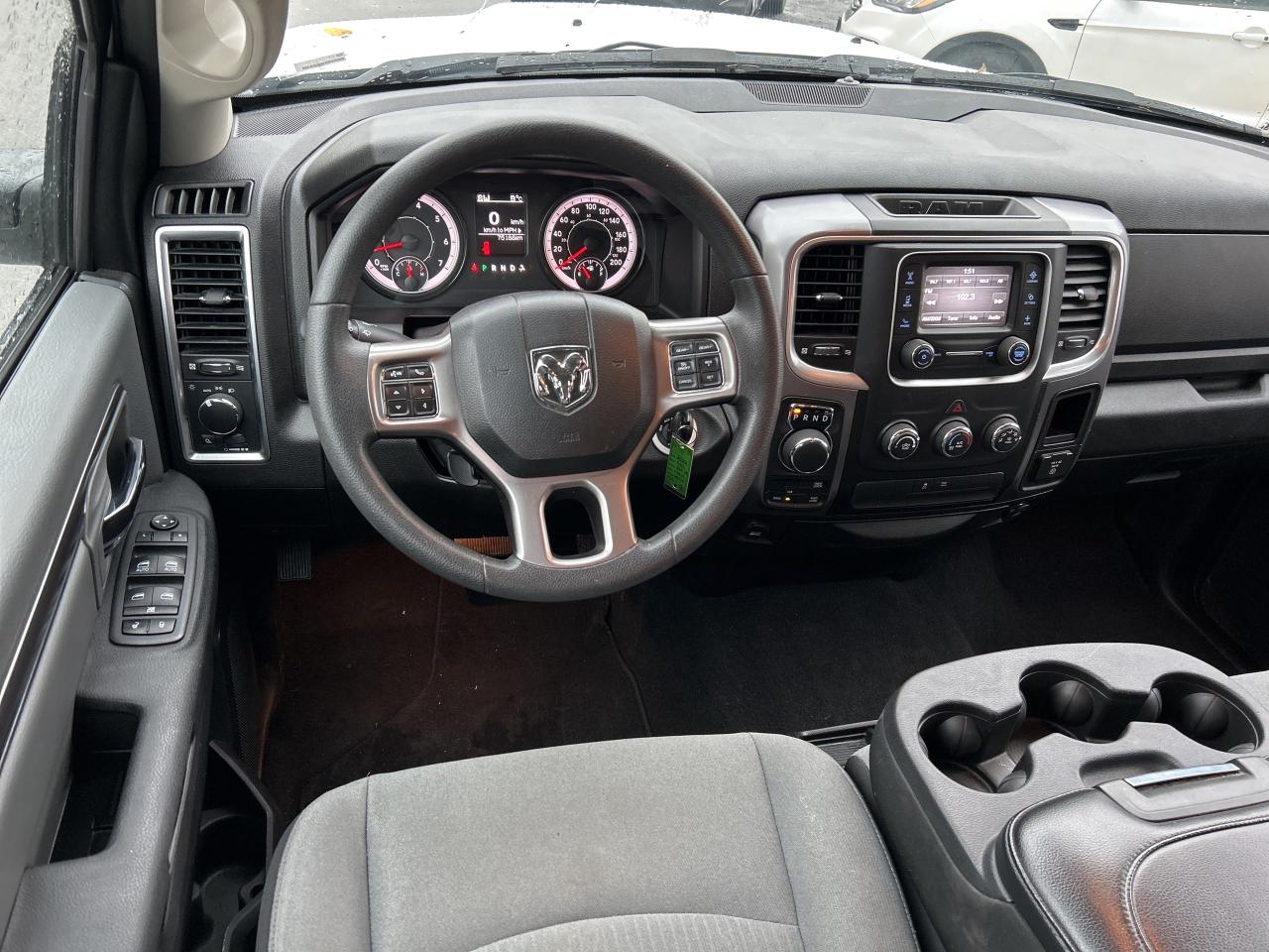 2022 RAM 1500 Classic SLT  CREW   V8   4X4 Photo