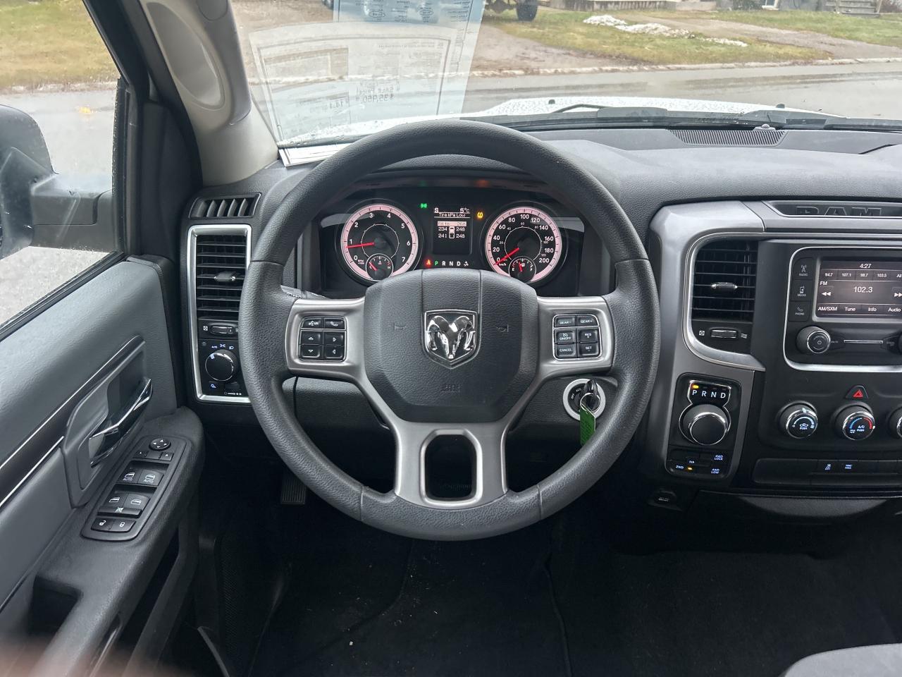 2022 RAM 1500 Classic SLT  CREW   V8   4X4 Photo