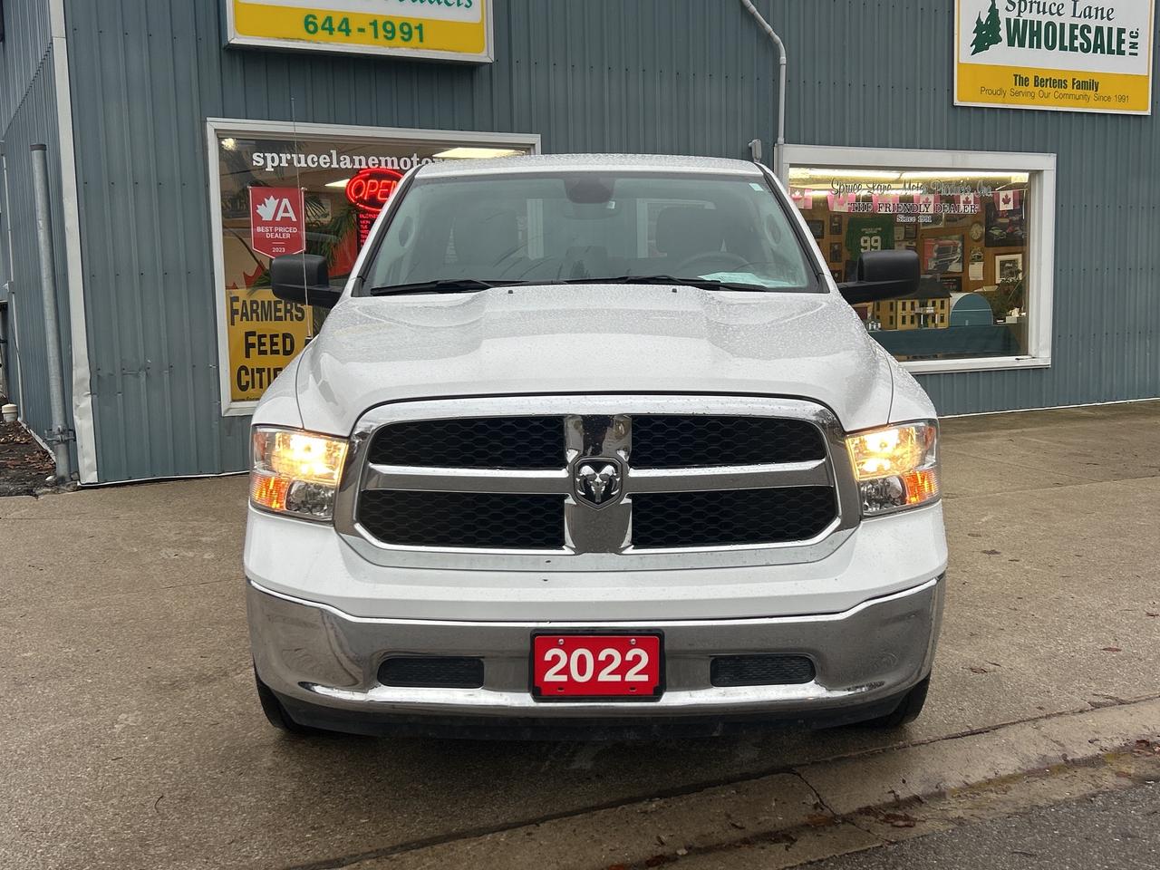 2022 RAM 1500 Classic SLT  CREW   V8   4X4 Photo