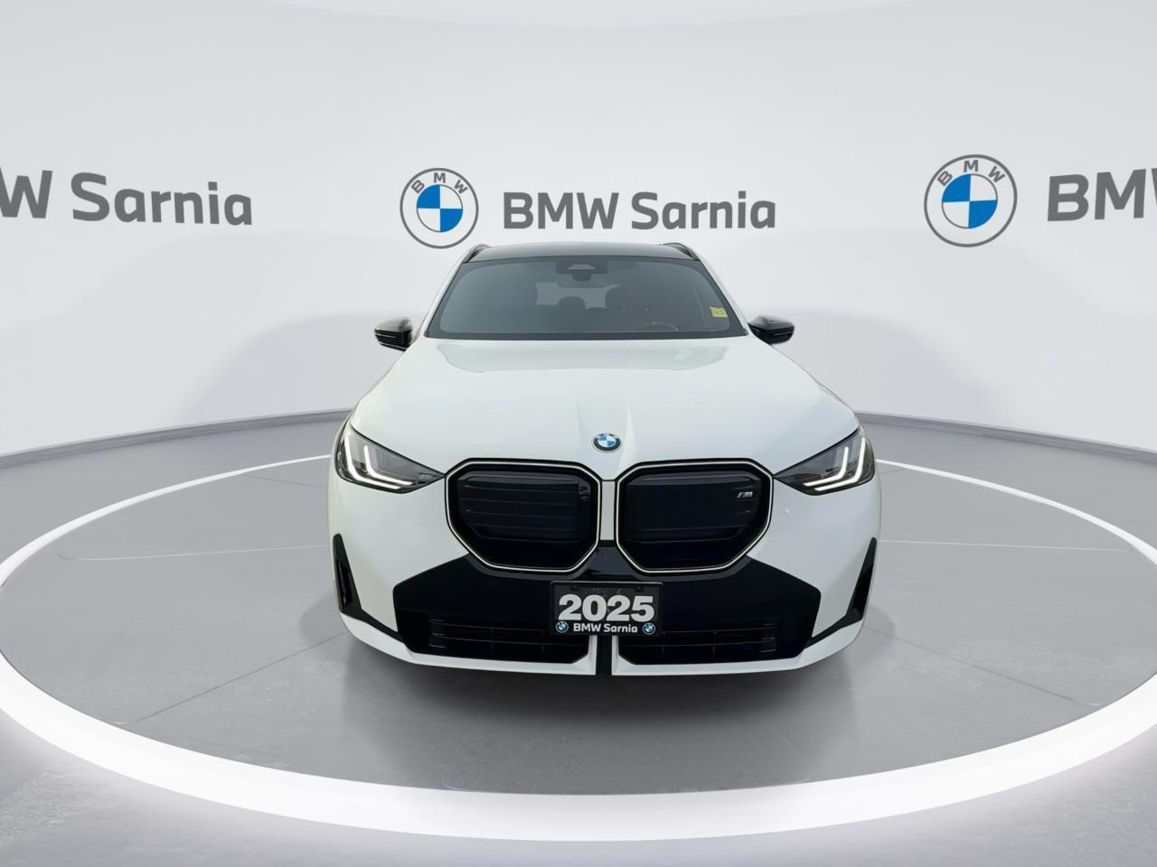 2025 BMW X3 M50 xDrive Photo2