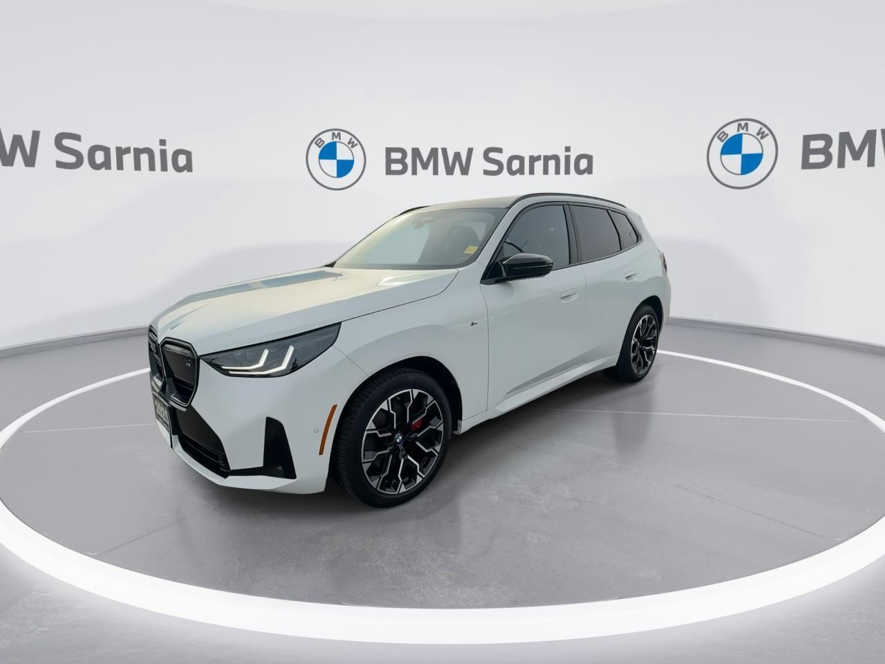 2025 BMW X3 M50 xDrive Photo3