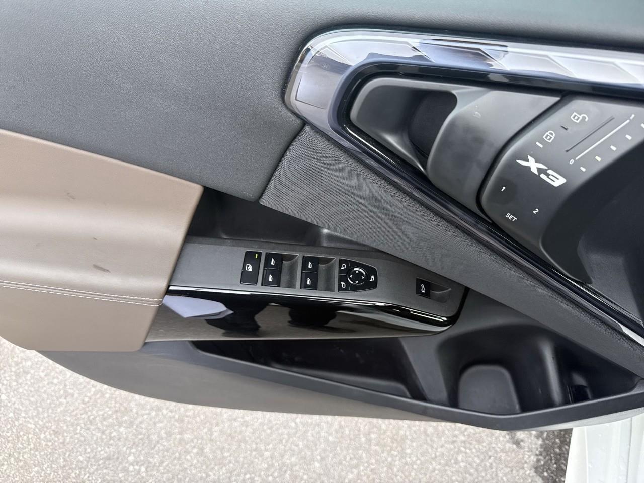 2025 BMW X3 M50 xDrive Photo