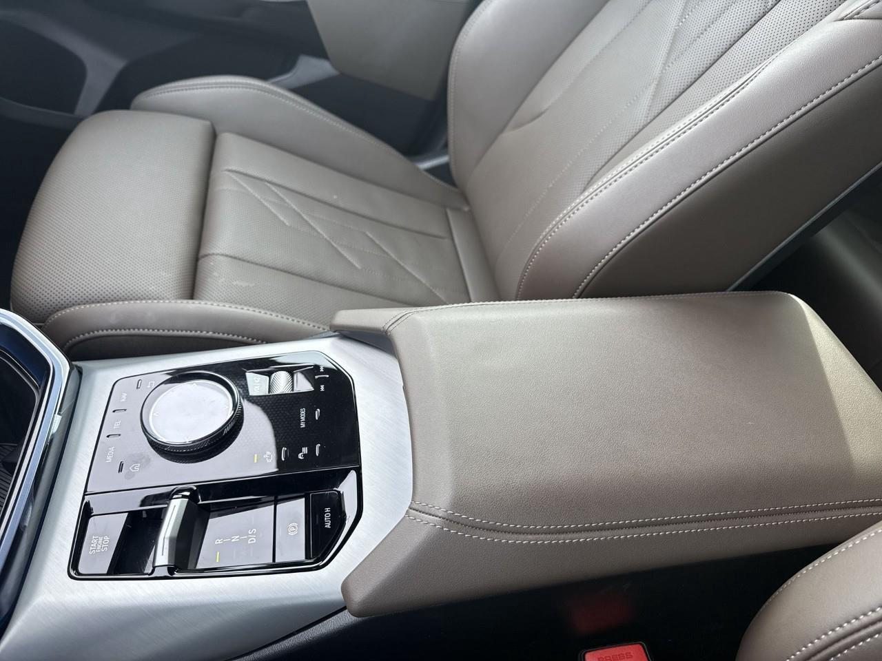 2025 BMW X3 M50 xDrive Photo