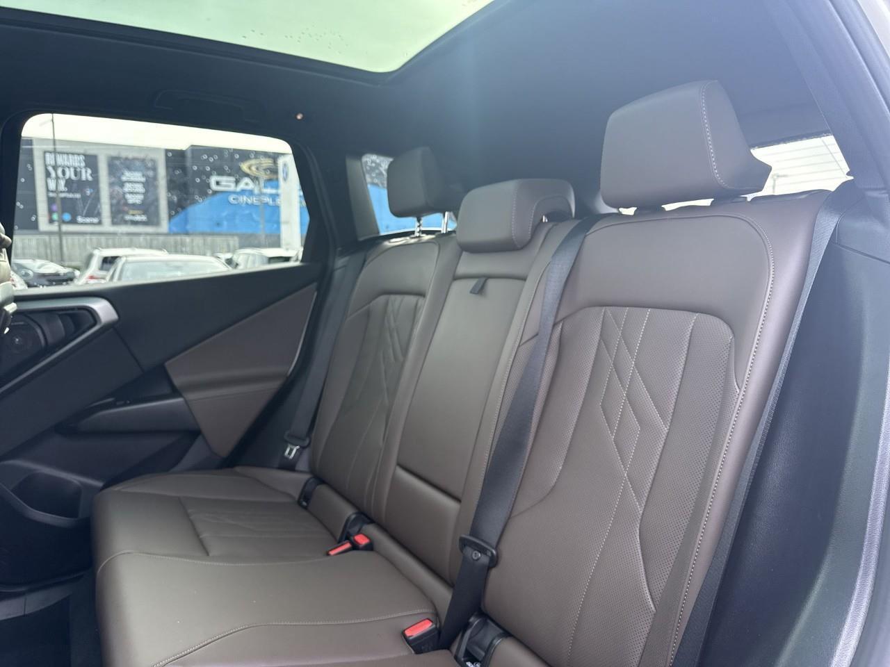 2025 BMW X3 M50 xDrive Photo