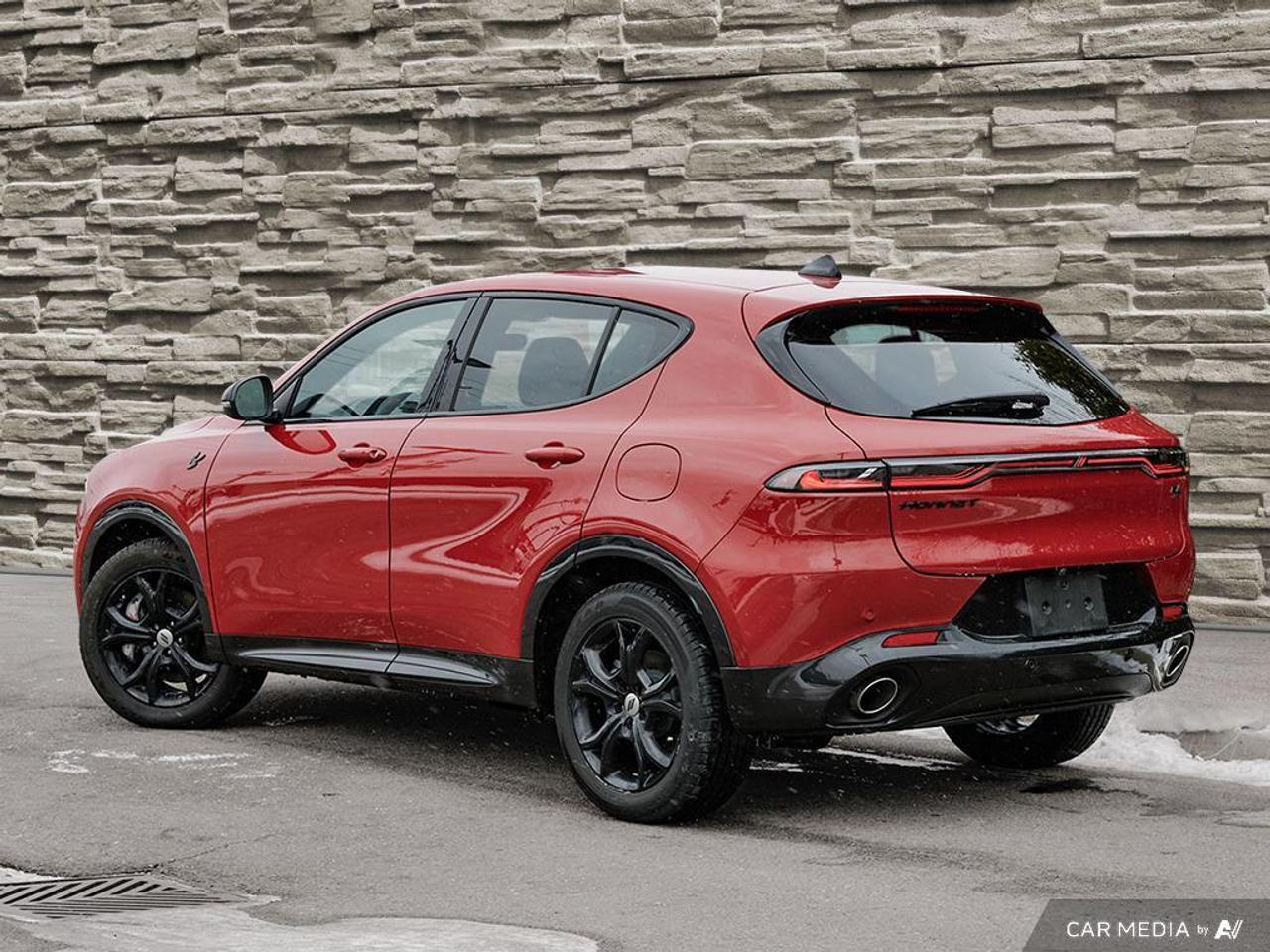 2024 Dodge Hornet PHEV Low Mileage   Blacktop Package Photo3