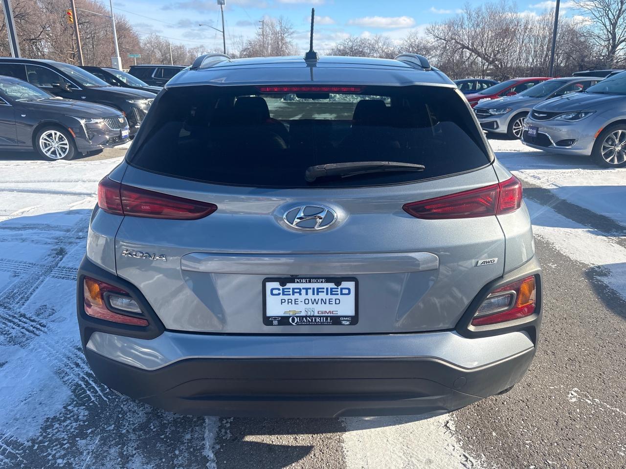 2021 Hyundai KONA Luxury  AWD + Sunroof + 1 Owner Photo