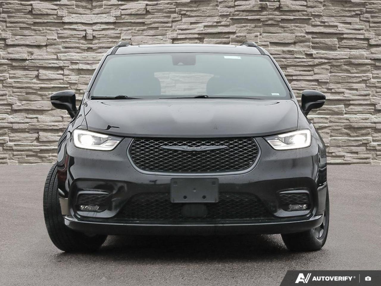 2025 Chrysler Pacifica  Photo