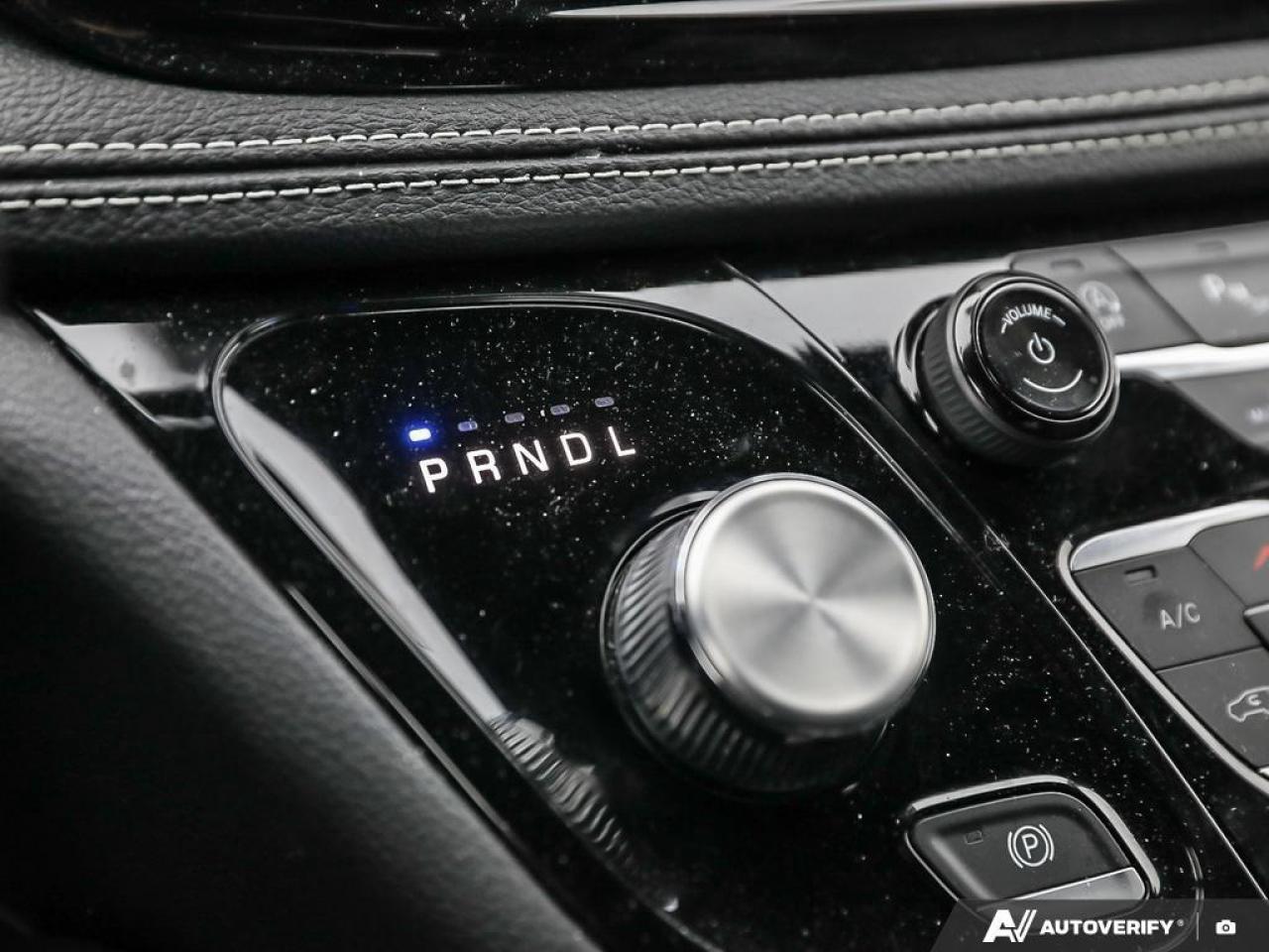 2025 Chrysler Pacifica  Photo