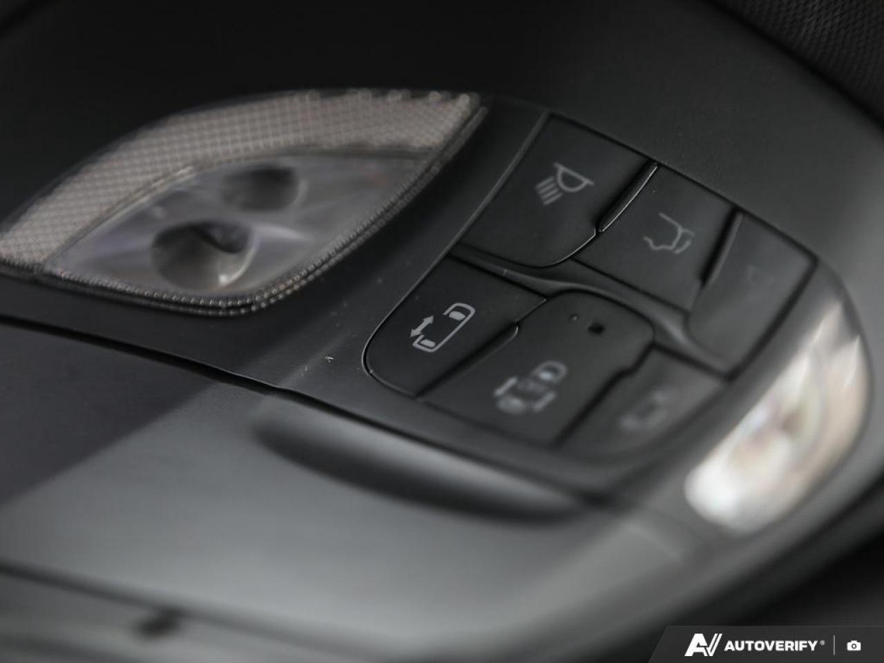 2025 Chrysler Pacifica  Photo