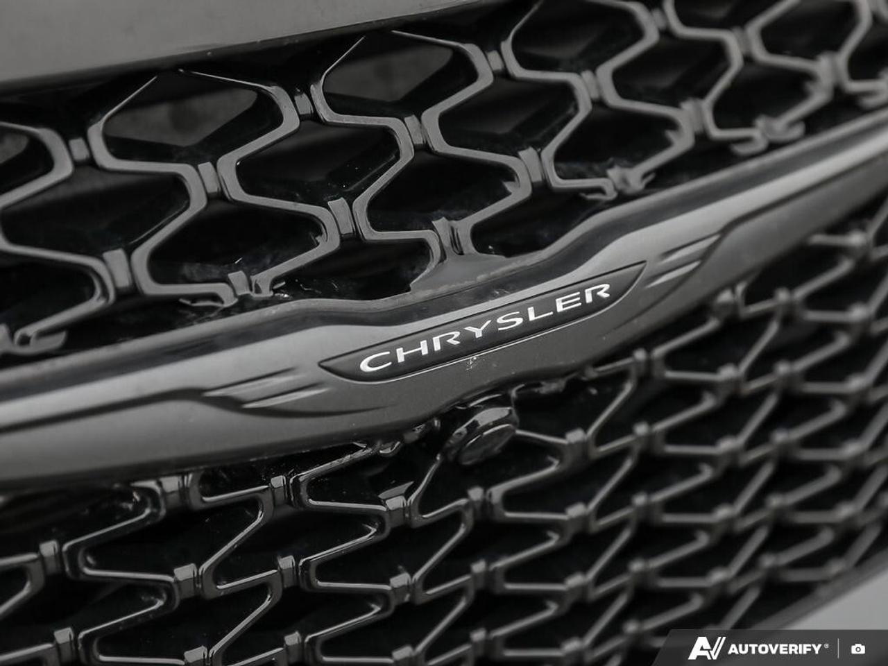 2025 Chrysler Pacifica  Photo