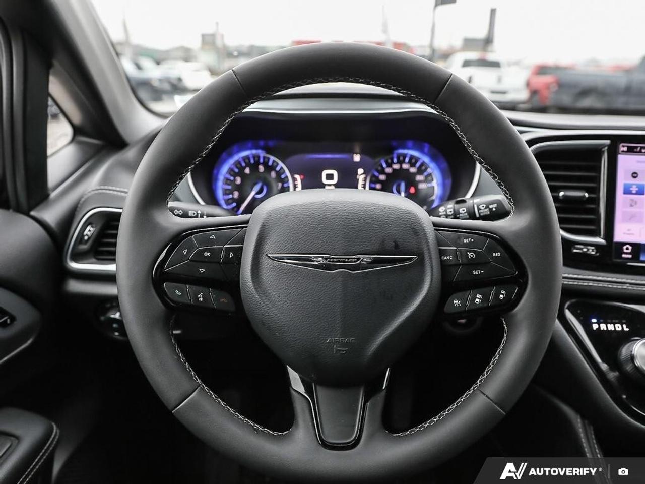 2025 Chrysler Pacifica  Photo