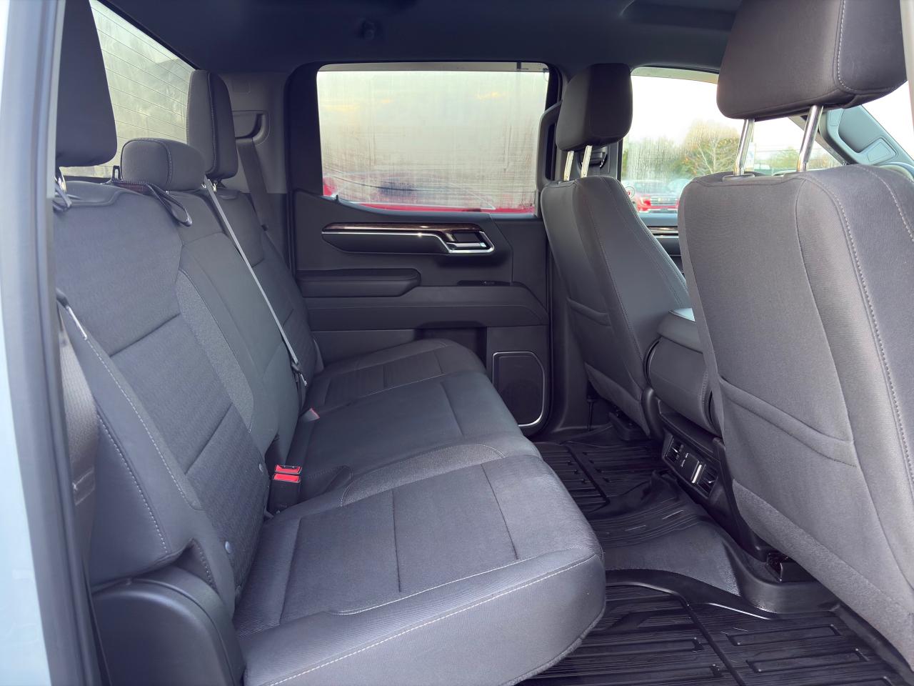 2023 GMC Sierra 1500 SLE Crew Longbox + 5.3L + X31 Off Road + 1 Owner Photo