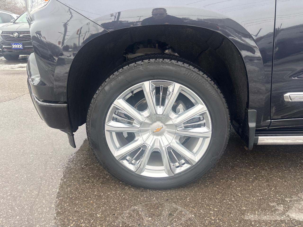 2023 Chevrolet Silverado 1500 6.2L + MAX Trailer Pkg + Sunroof + Bose Photo