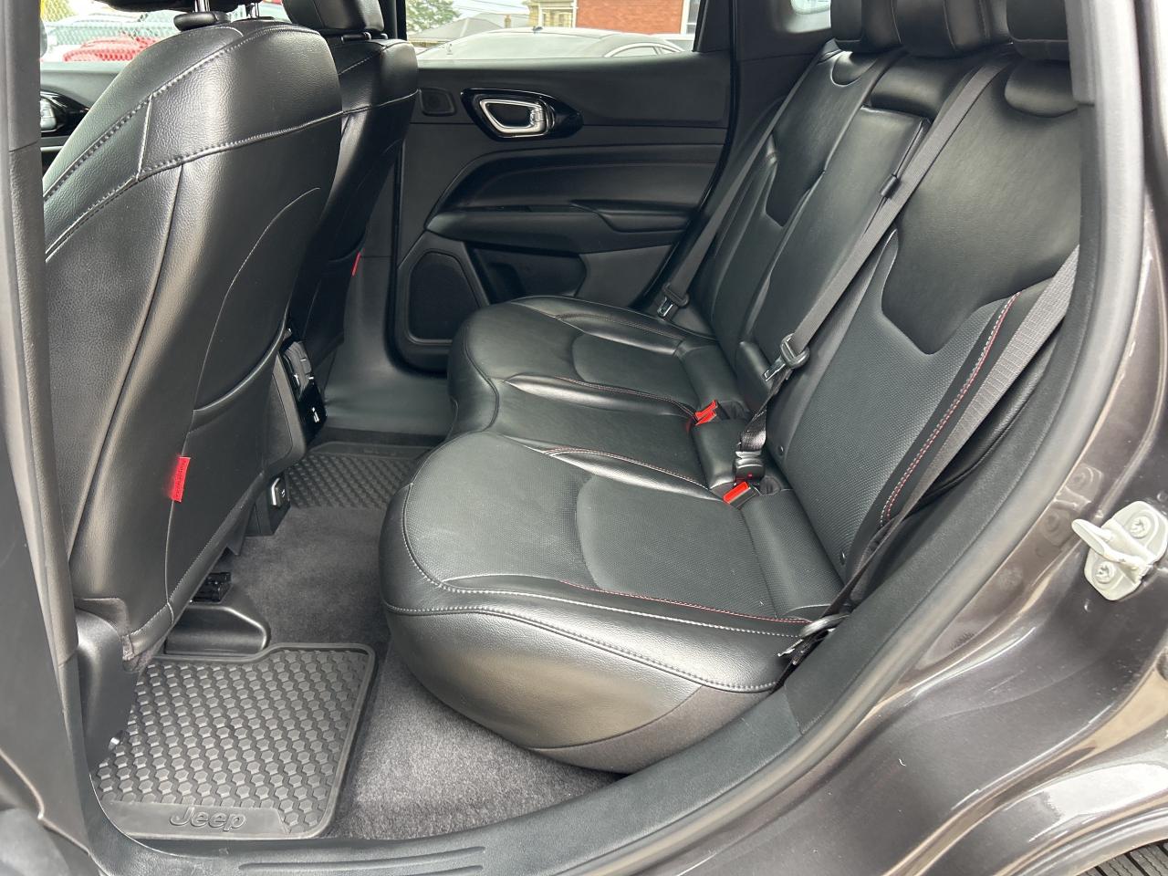 2023 Jeep Compass Trailhawk Elite ** WOW - WOW !! ** Photo