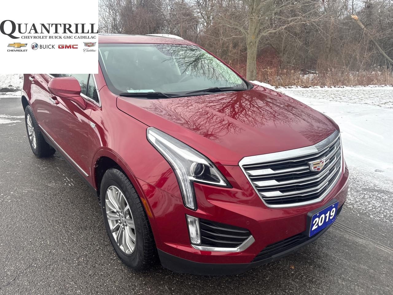 2019 Cadillac XT5 Luxury AWd + Sunroof + Navigation + Drivers Awaren Photo0