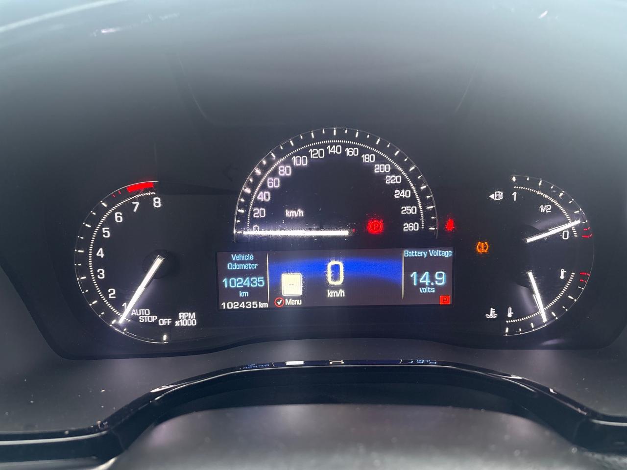 2019 Cadillac XT5 Luxury AWd + Sunroof + Navigation + Drivers Awaren Photo