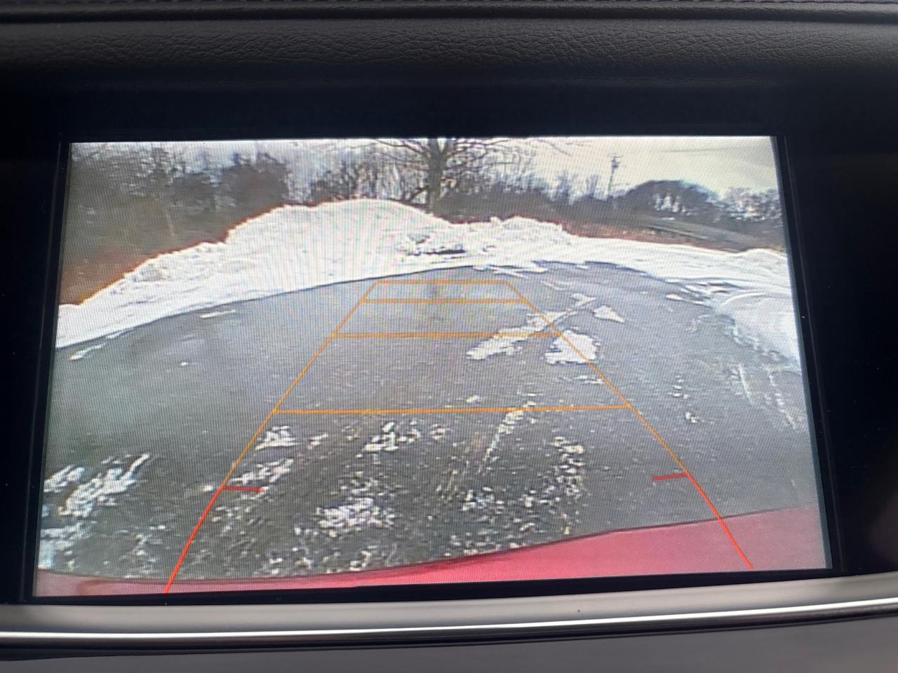 2019 Cadillac XT5 Luxury AWd + Sunroof + Navigation + Drivers Awaren Photo