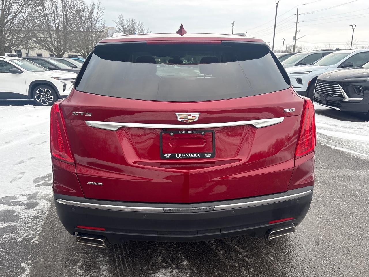 2019 Cadillac XT5 Luxury AWd + Sunroof + Navigation + Drivers Awaren Photo