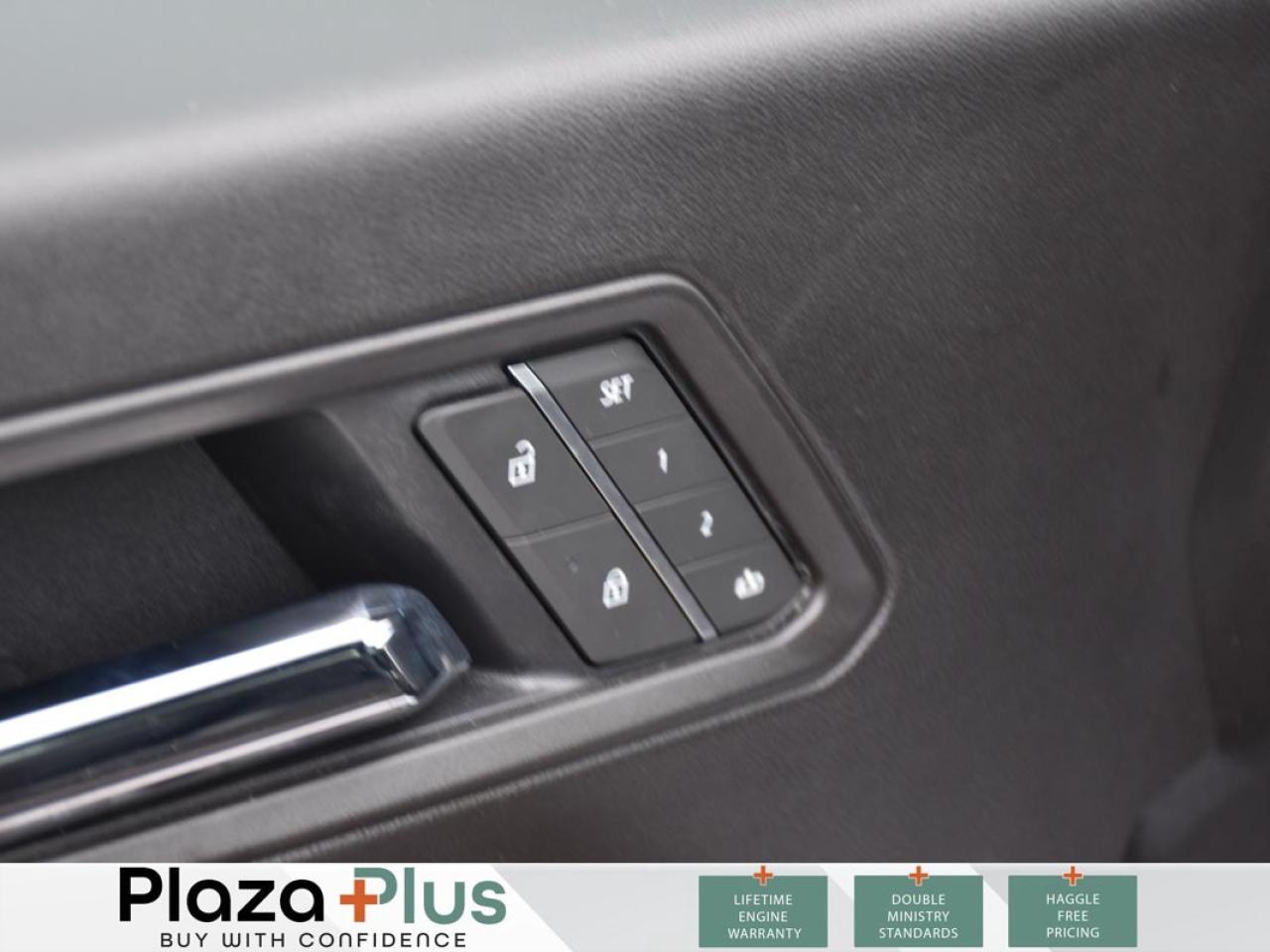 2025 GMC Canyon AT4   LOW KILOMETERS   HEADS-UP DISPLAY   FRONT HE Photo