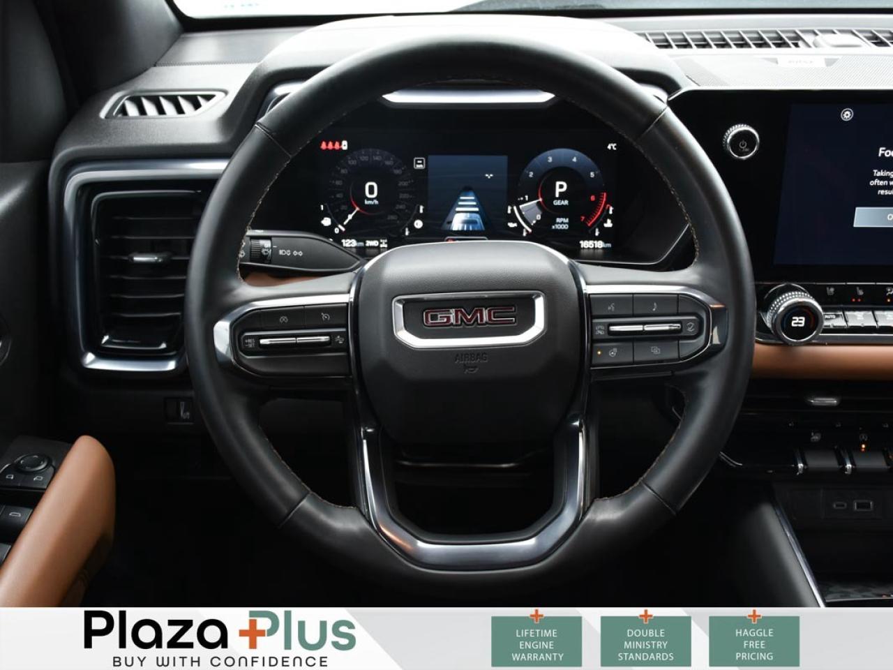 2025 GMC Canyon AT4   LOW KILOMETERS   HEADS-UP DISPLAY   FRONT HE Photo