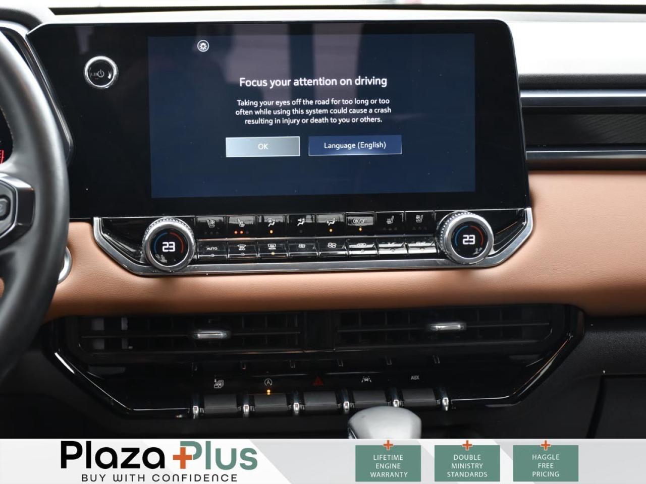 2025 GMC Canyon AT4   LOW KILOMETERS   HEADS-UP DISPLAY   FRONT HE Photo