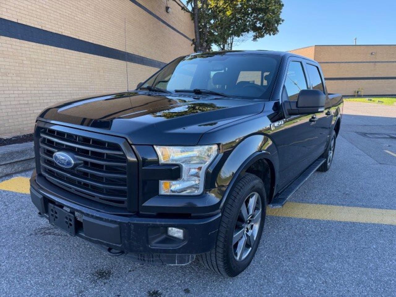 2016 Ford F-150 5.0L V8 SPORT SuperCrew  5.5 BOX CERTIFIED ALLOYS Photo