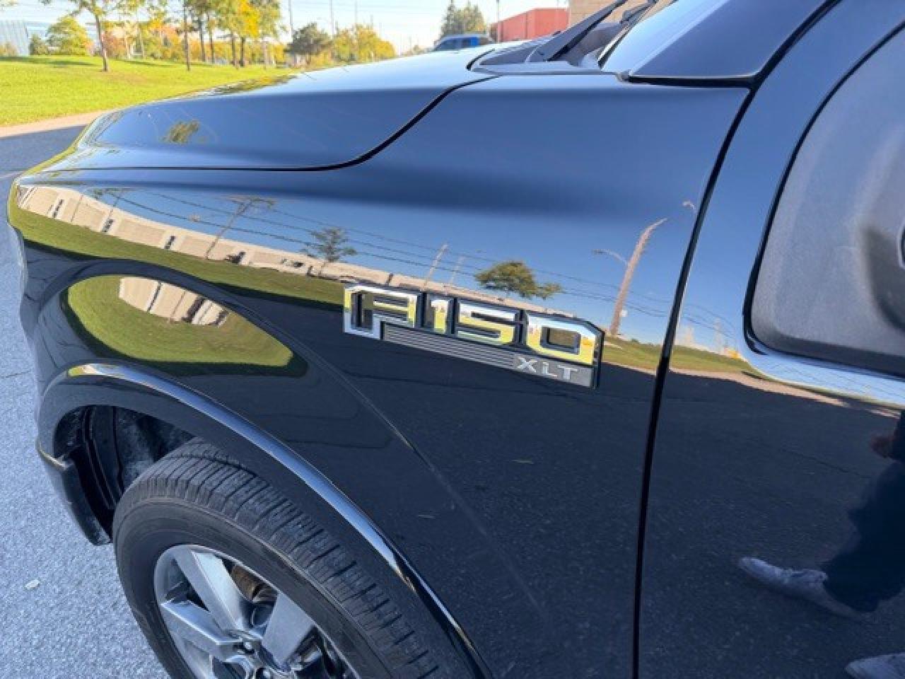 2016 Ford F-150 5.0L V8 SPORT SuperCrew  5.5 BOX CERTIFIED ALLOYS Photo