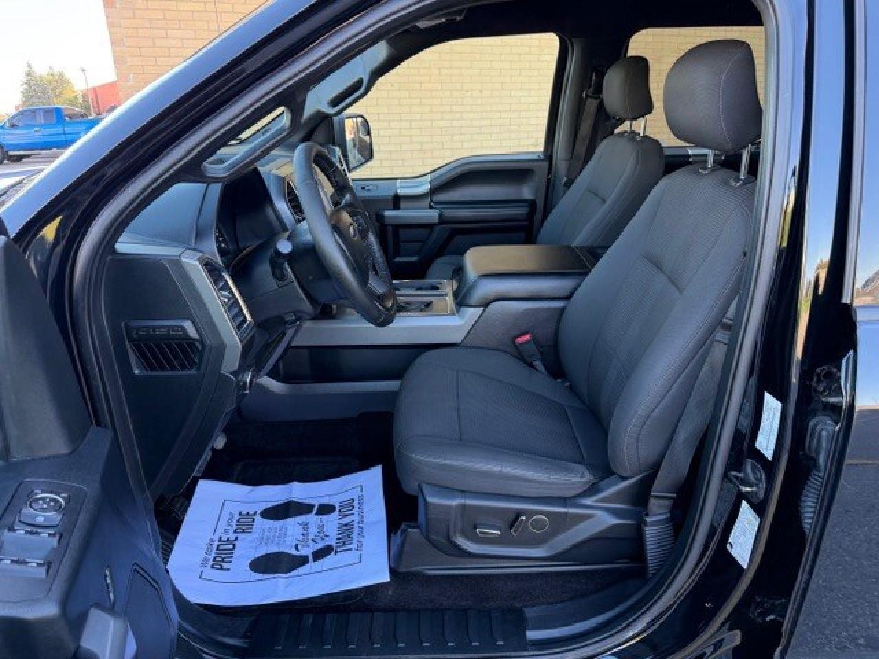 2016 Ford F-150 5.0L V8 SPORT SuperCrew  5.5 BOX CERTIFIED ALLOYS Photo