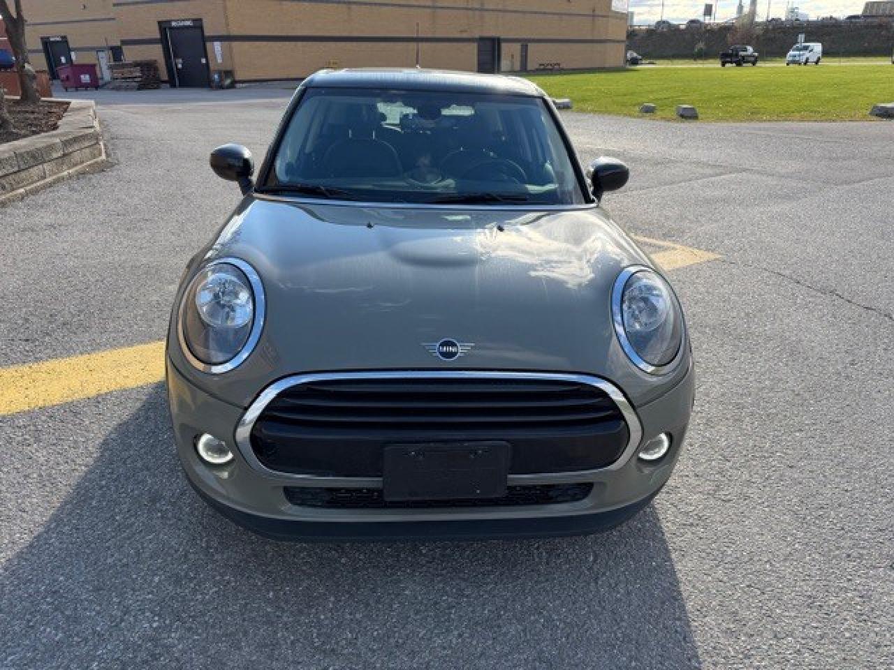 2020 MINI 5 Door 3 Cyl harmankarden wireless CarPlay Service Record Photo