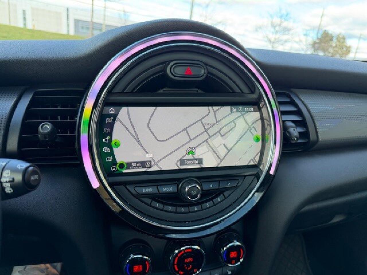 2020 MINI 5 Door 3 Cyl harmankarden wireless CarPlay Service Record Photo