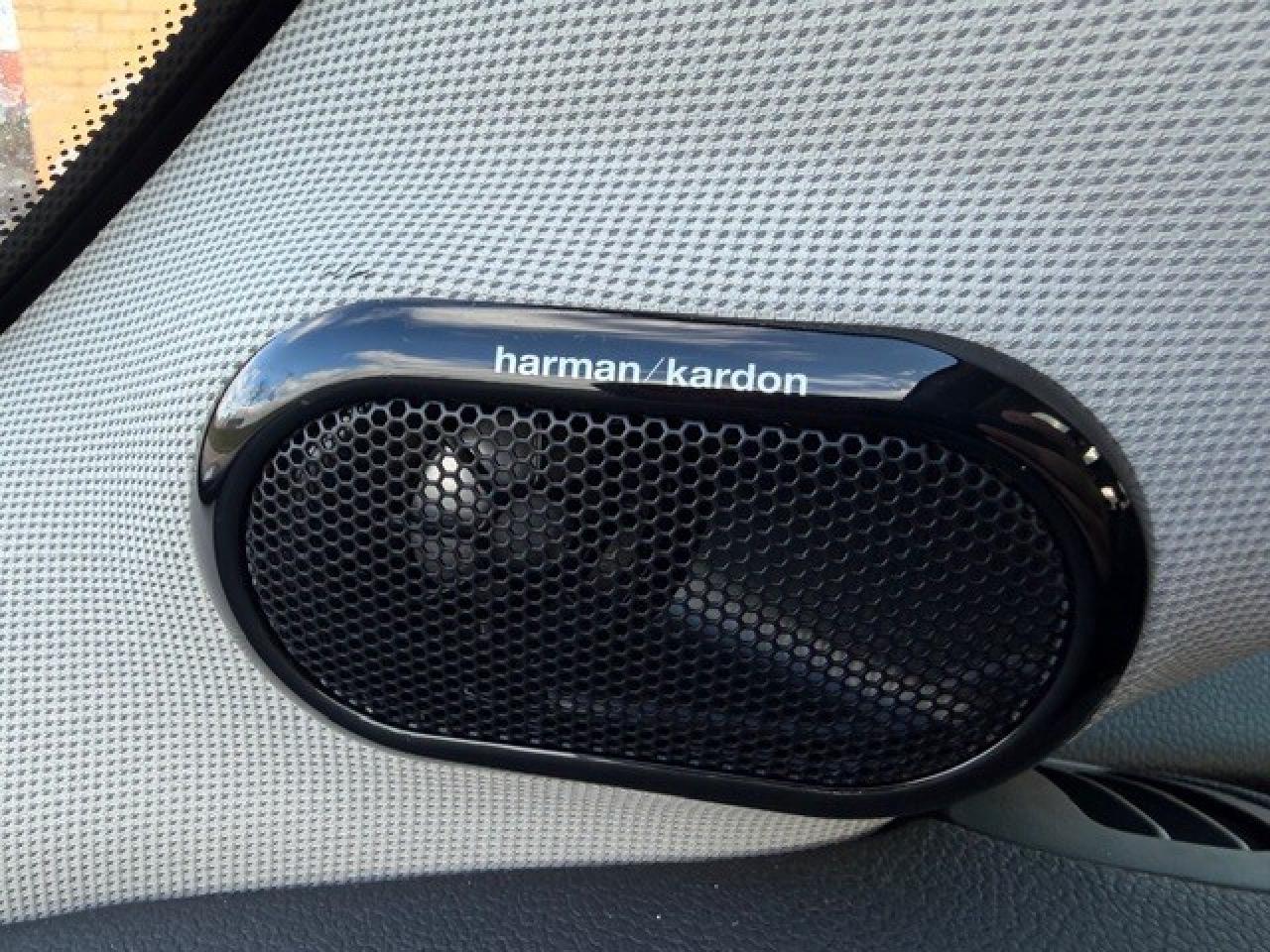 2020 MINI 5 Door 3 Cyl harmankarden wireless CarPlay Service Record Photo