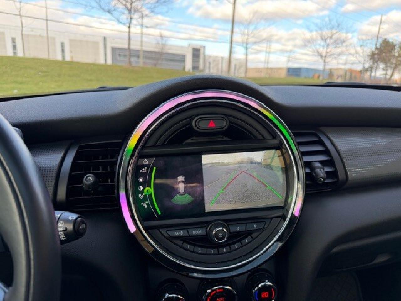 2020 MINI 5 Door 3 Cyl harmankarden wireless CarPlay Service Record Photo