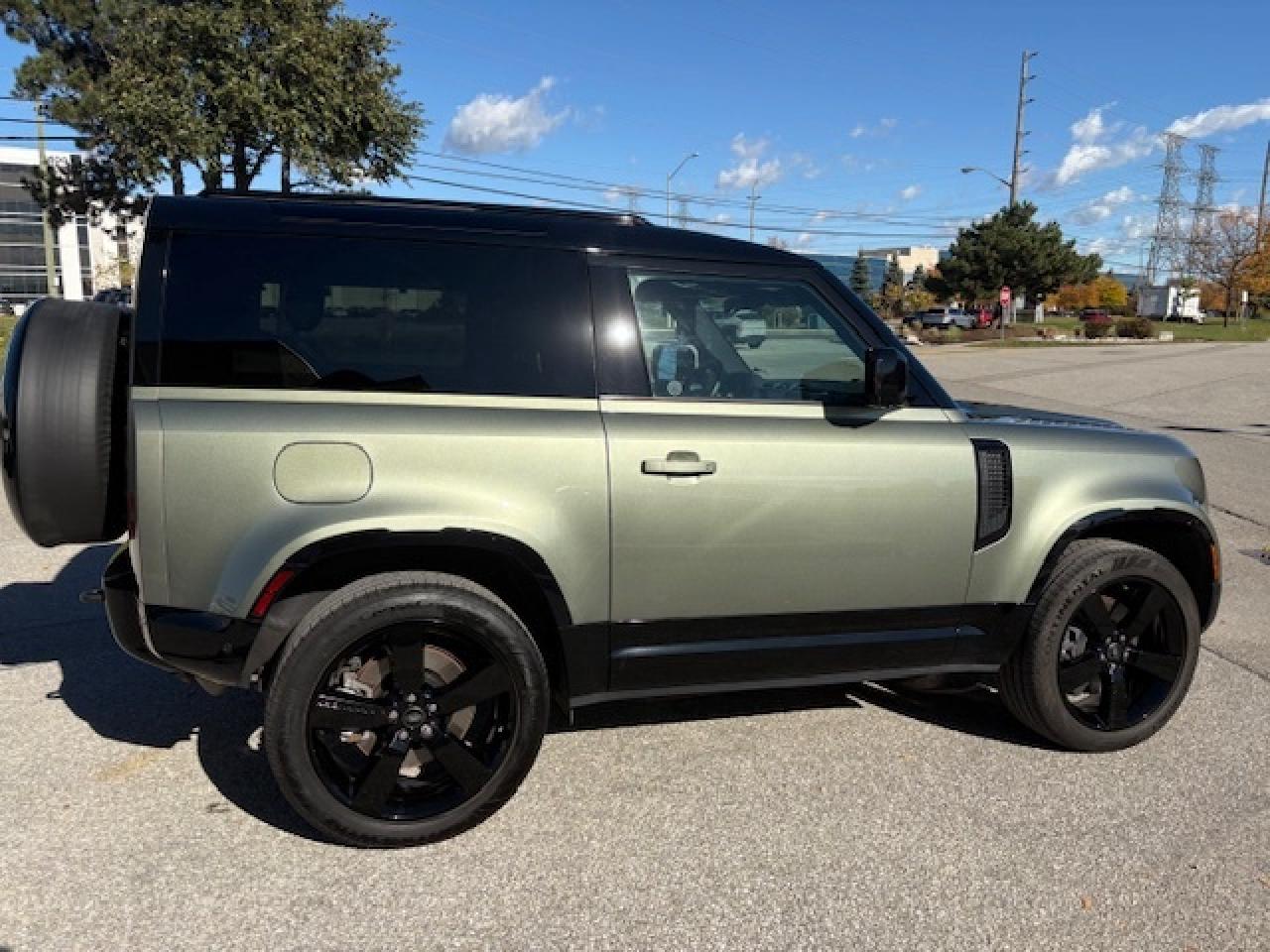 2025 Land Rover Defender 90 P400 X-Dynamic SE Cooled Seat 360 Camera Photo