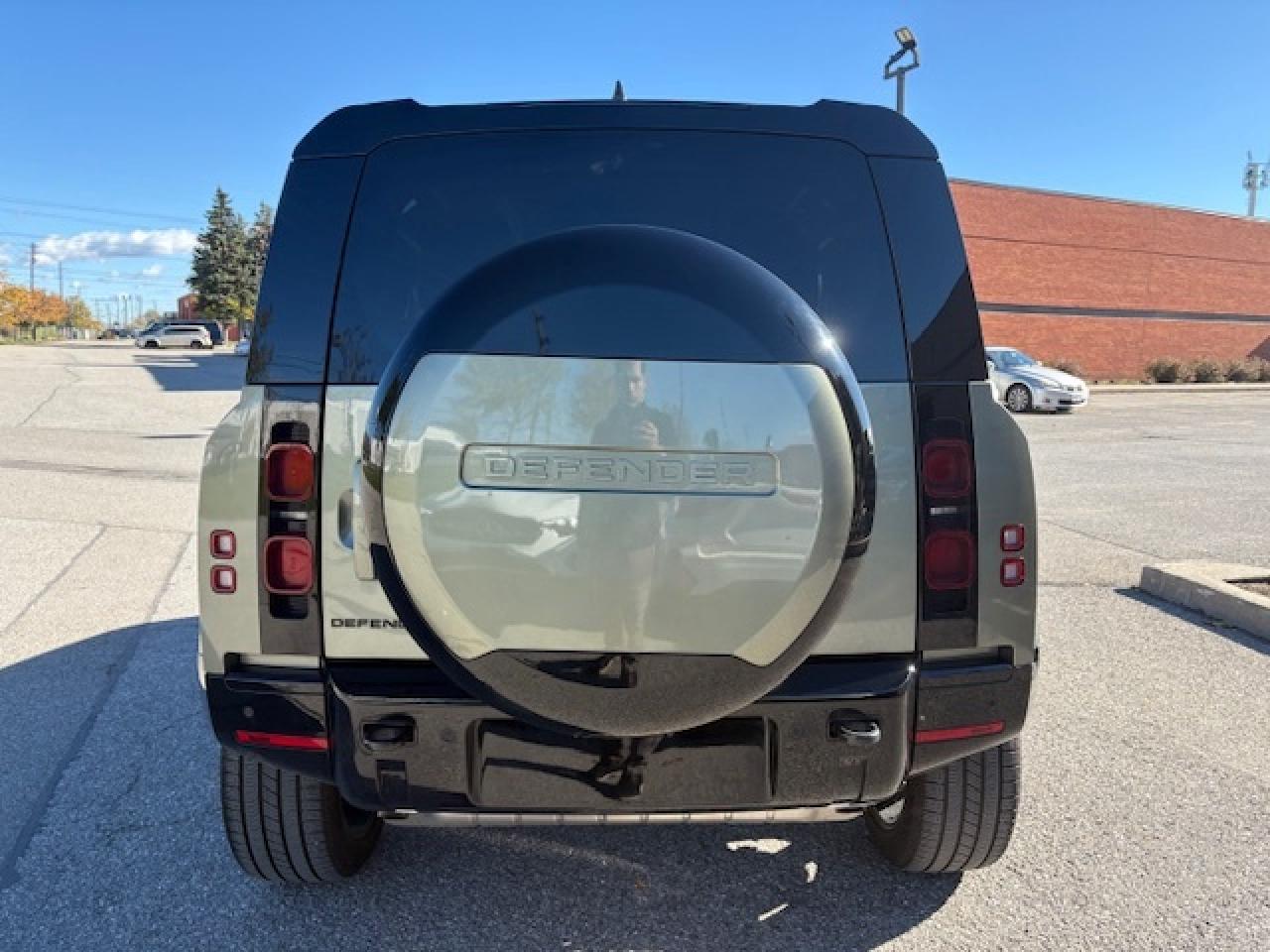 2025 Land Rover Defender 90 P400 X-Dynamic SE Cooled Seat 360 Camera Photo