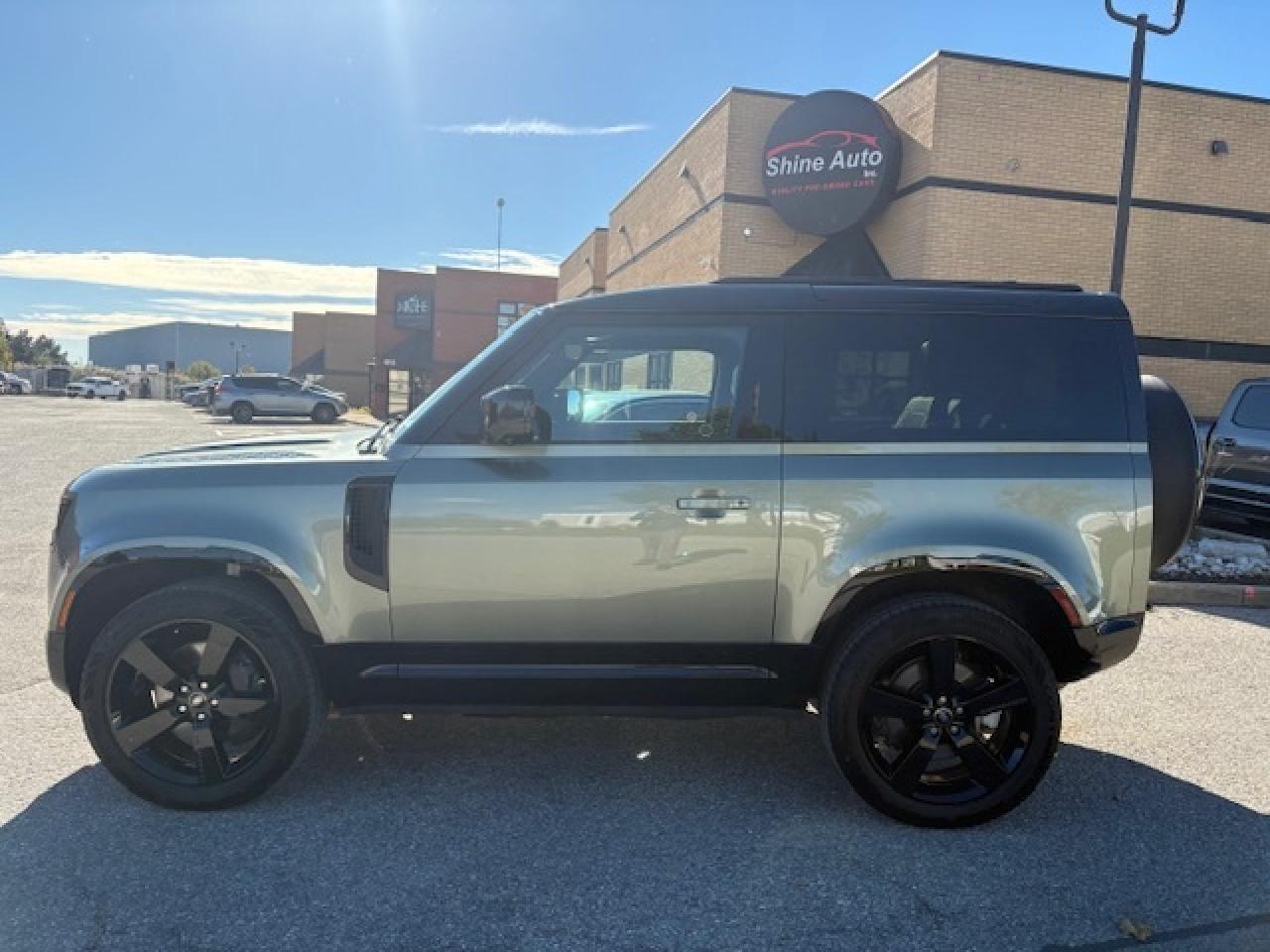 2025 Land Rover Defender 90 P400 X-Dynamic SE Cooled Seat 360 Camera Photo