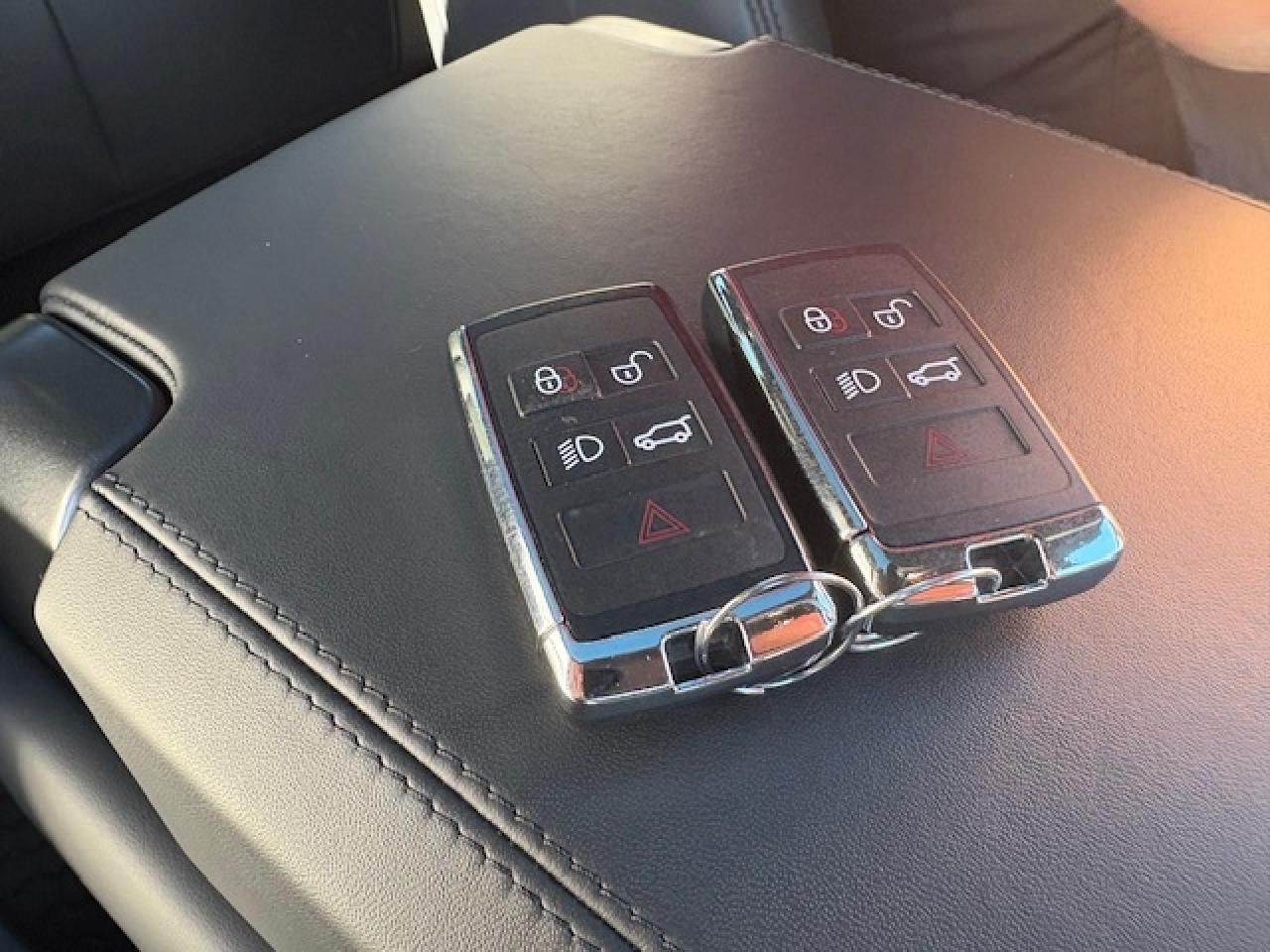 2025 Land Rover Defender 90 P400 X-Dynamic SE Cooled Seat 360 Camera Photo